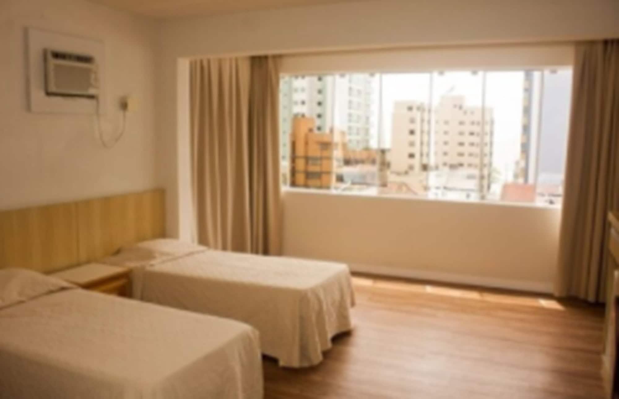 Hotel Geranium Balneario Camboriu Exterior photo