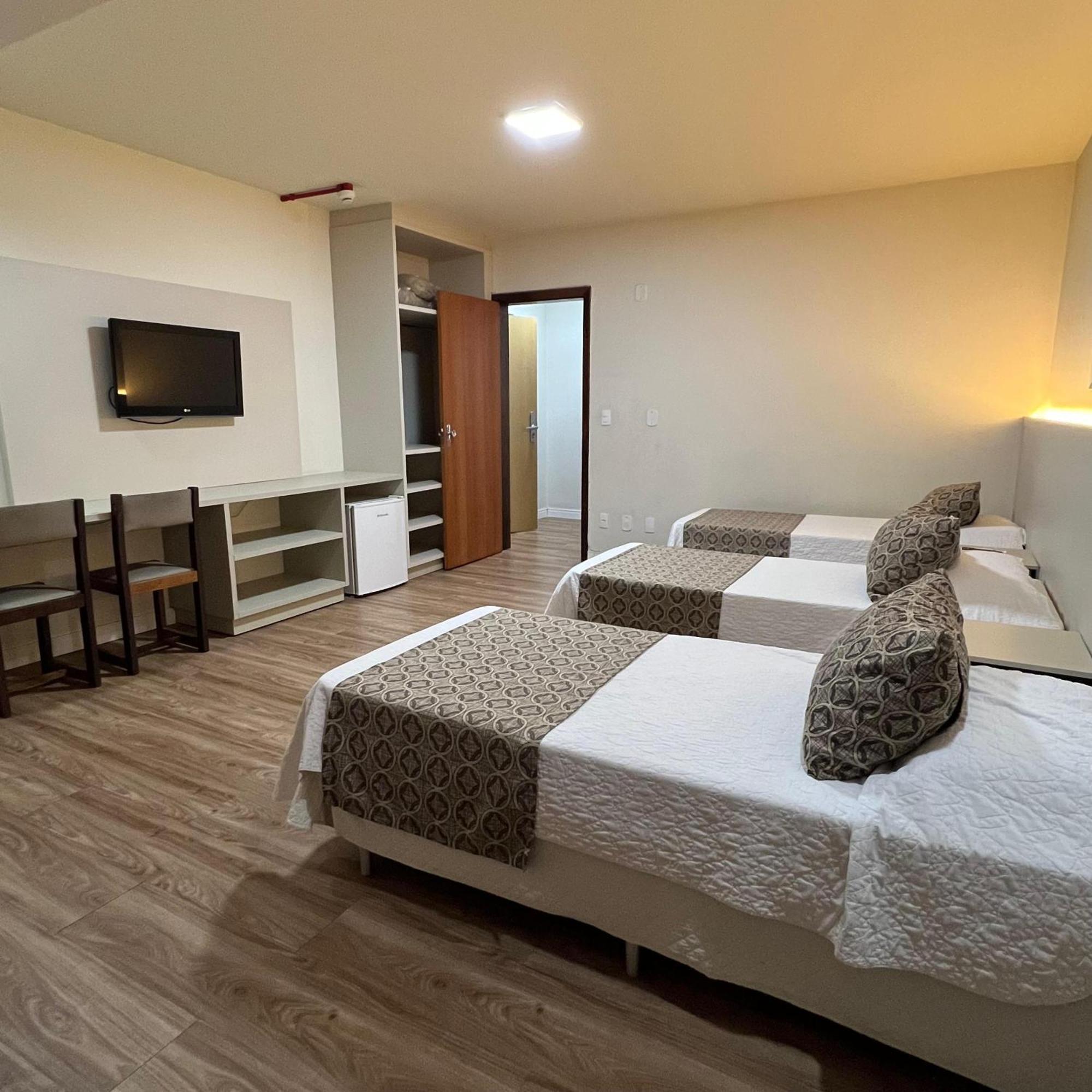 Hotel Geranium Balneario Camboriu Exterior photo